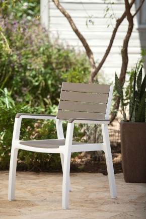 Стул c подлокотниками Гармония (Harmony armchair) белый-капучино в Кудымкаре - kudymkar.mebel24.online | фото 1